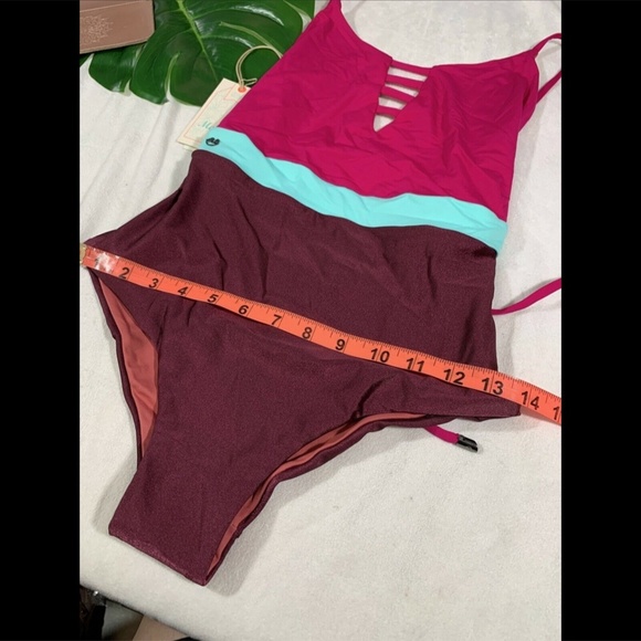 NWT $154 Maaji EverGreen Colorblock One-Piece‎ Swimsuit [SZ Medium ] - Picture 6 of 11